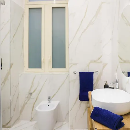 شقة La Cattedrale Apartment Naples Cathedral & Historic Center